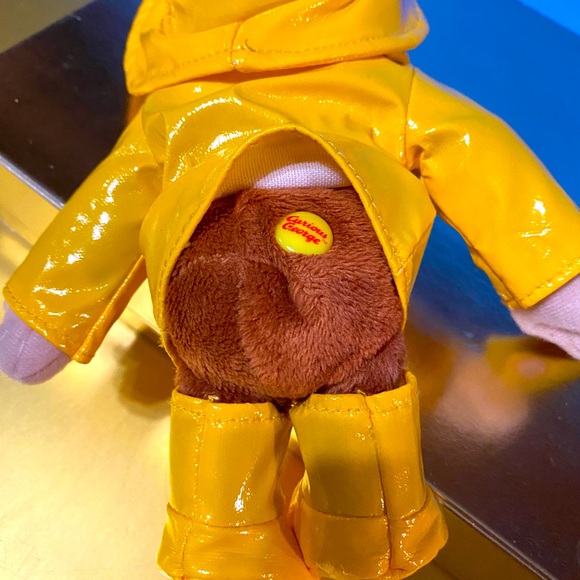 CURIOUS GEORGE NWT VTG 2007 UNIVERSAL STUDIOS RAINY DAY MONKEY BEAN BAG PLUSH - Picture 6 of 12